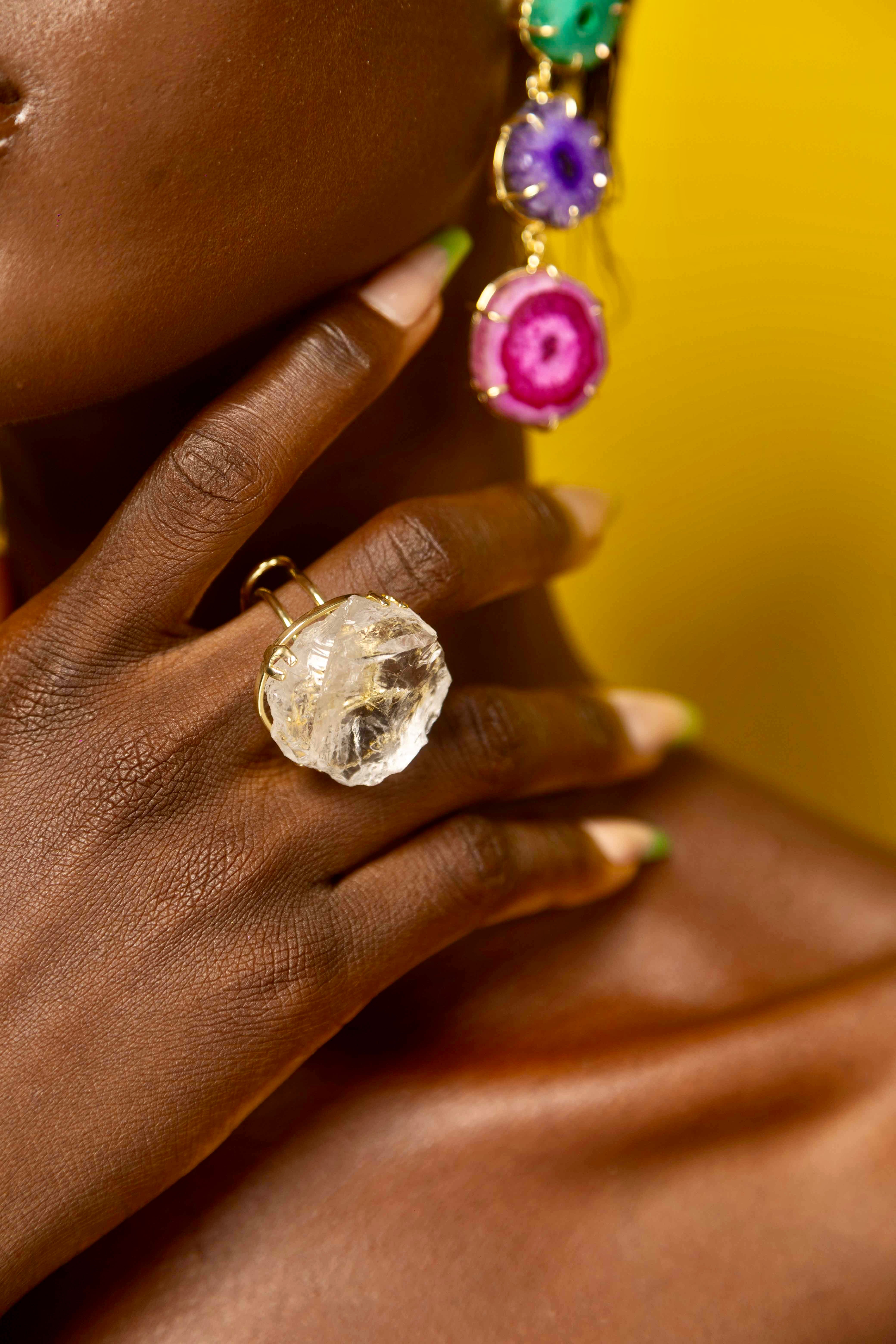 Featured ring